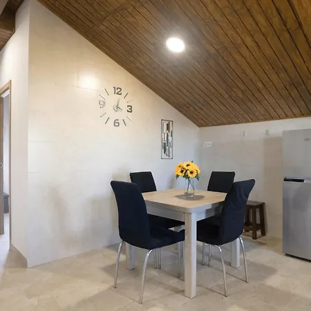 Holiday home Casa Ro *